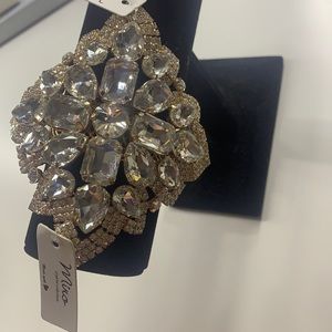 NWT Crystal  and Rhinestone bracelet cuff bracelet